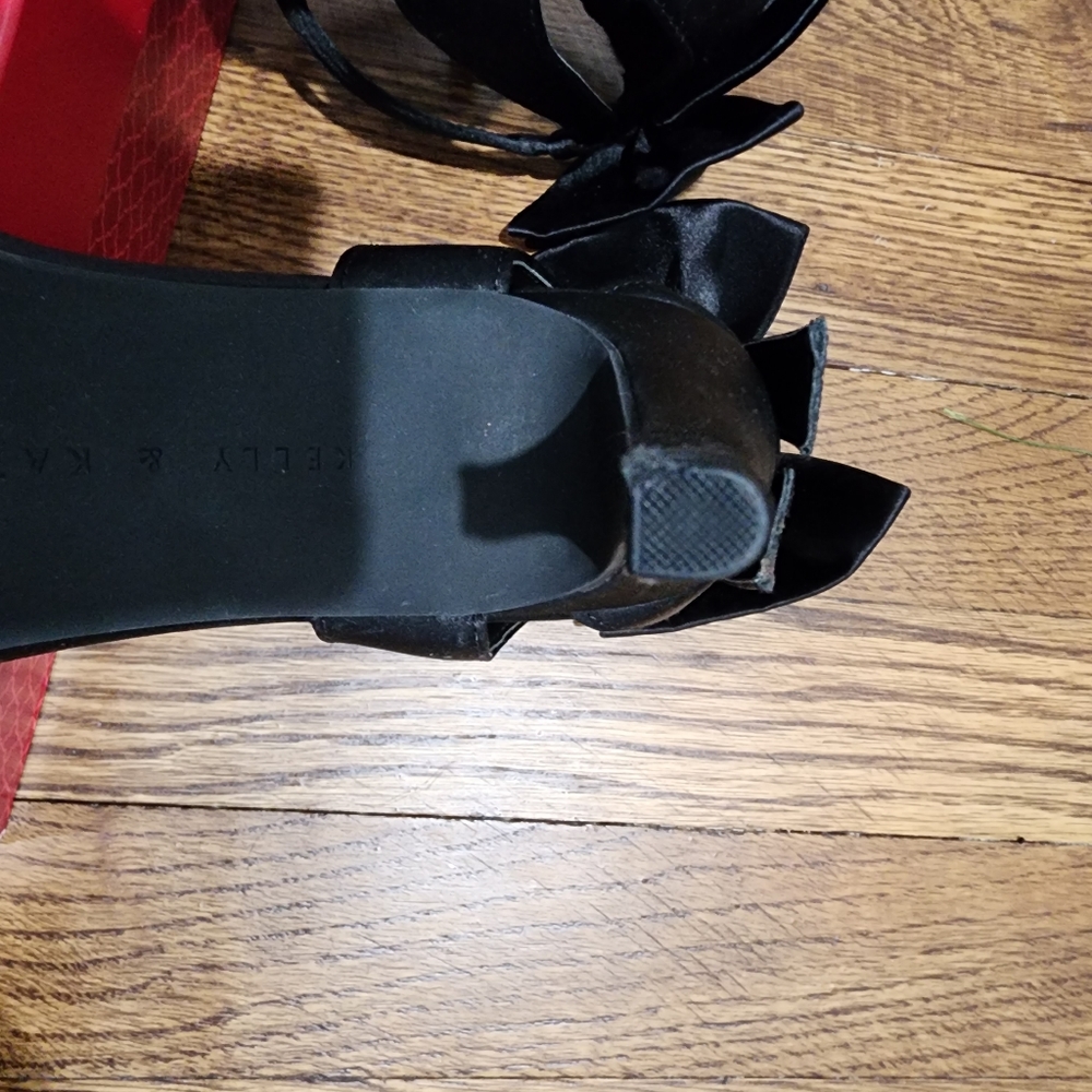 Kelly & Katie Tamatha Heels - Picture 9 of 9